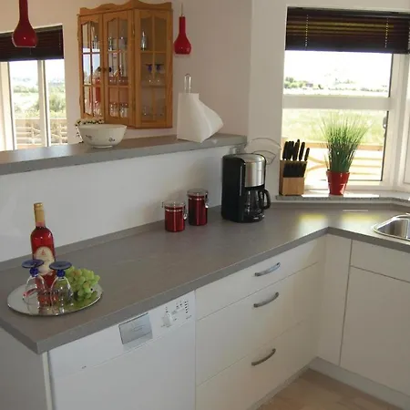 בית נופש Holiday Kvaernen V Bogø By